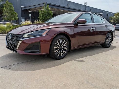 New 2025 Nissan Altima 2.5 SV w/ SV Premium Package image 10