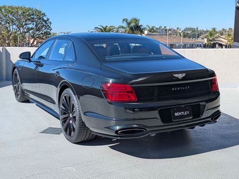 New 2025 Bentley Flying Spur Plug-In Hybrid AWD/4WD image 3