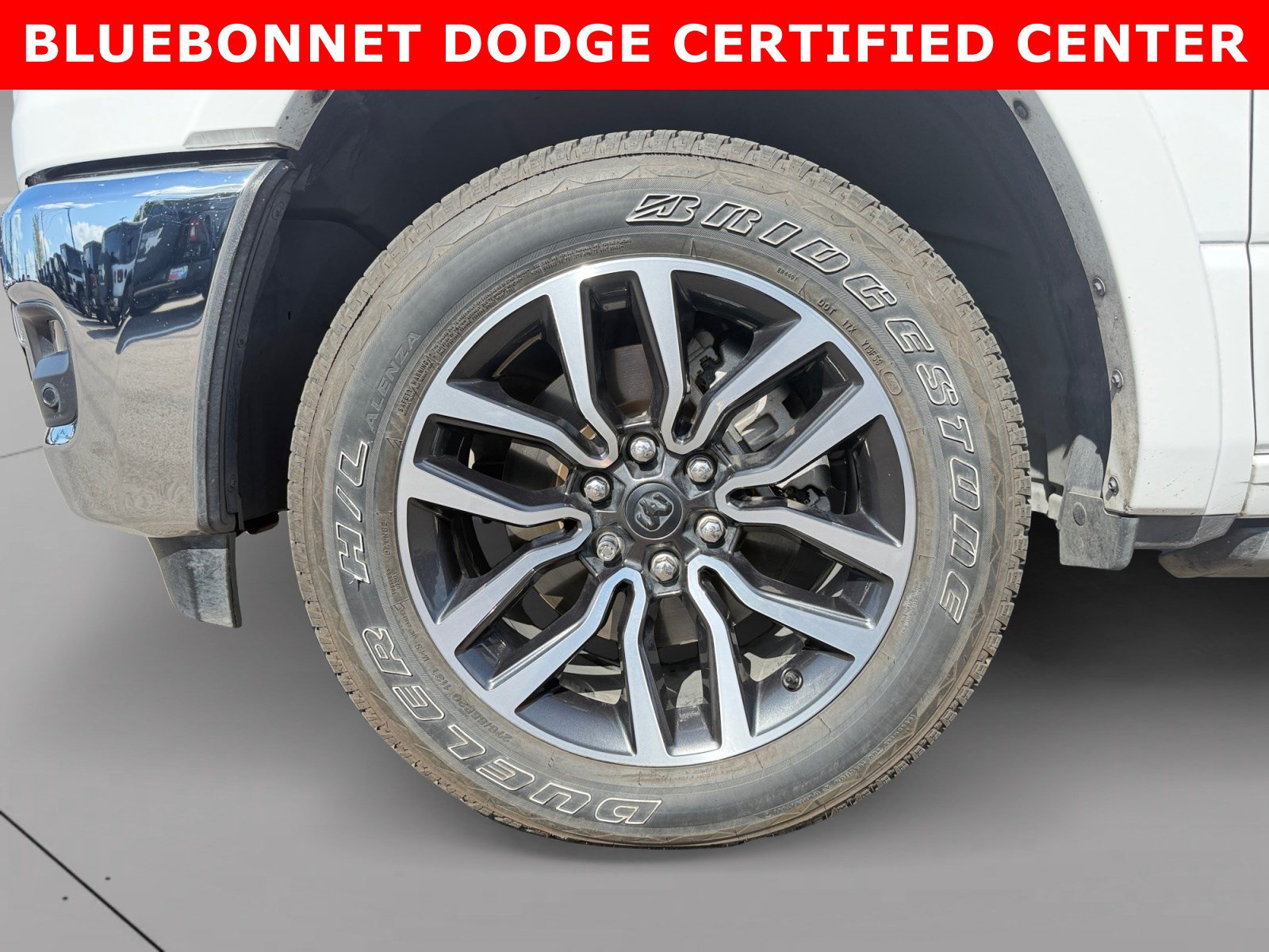 Used 2025 RAM 1500 Limited AWD/4WD image 9
