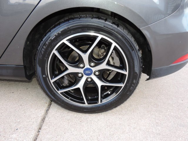 Used 2018 Ford Focus SEL FWD image 16