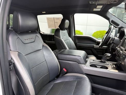 Used 2017 Ford F150 Raptor w/ Equipment Group 801A Mid AWD/4WD image 15
