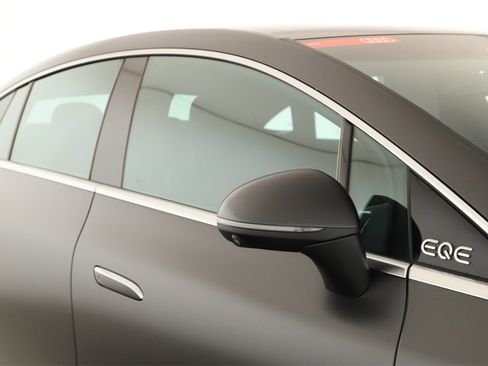 Used 2024 Mercedes-Benz EQE 500 4MATIC Sedan w/ AMG Line Exterior Package image 36