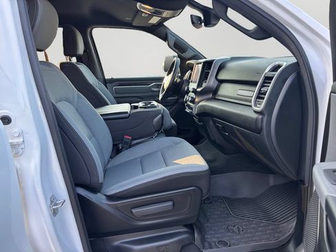 Used 2022 RAM 1500 Big Horn AWD/4WD image 12