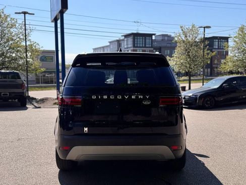 Used 2022 Land Rover Discovery S AWD/4WD image 5