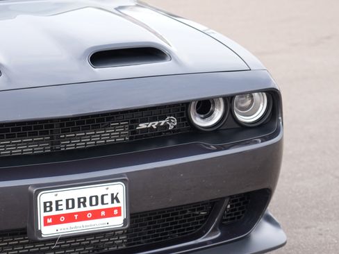 Used 2019 Dodge Challenger SRT Hellcat Redeye image 10
