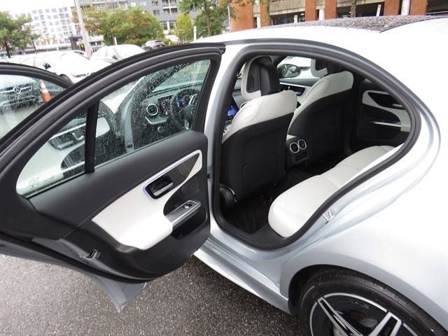 Used 2023 Mercedes-Benz C 300 4MATIC Sedan image 23