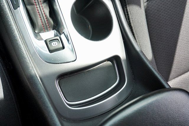 Used 2025 Chevrolet Malibu RS FWD image 41