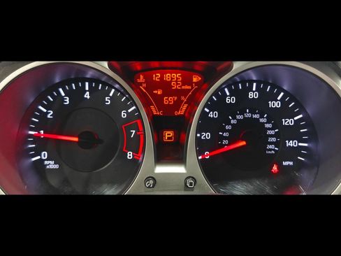 Used 2014 Nissan Juke SV AWD/4WD image 34