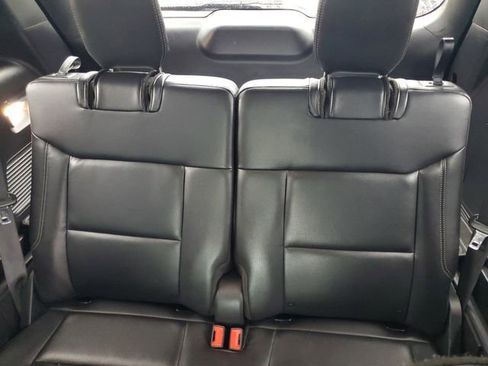 Used 2020 Ford Explorer XLT w/ Equipment Group 202A image 23