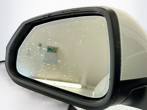 Used 2025 BMW X1 xDrive28i image 16