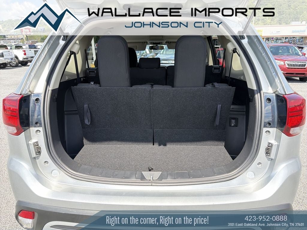 Used 2020 Mitsubishi Outlander ES AWD/4WD image 39