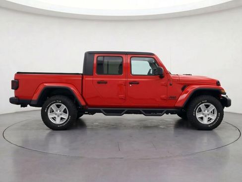 Used 2022 Jeep Gladiator Sport AWD/4WD image 8