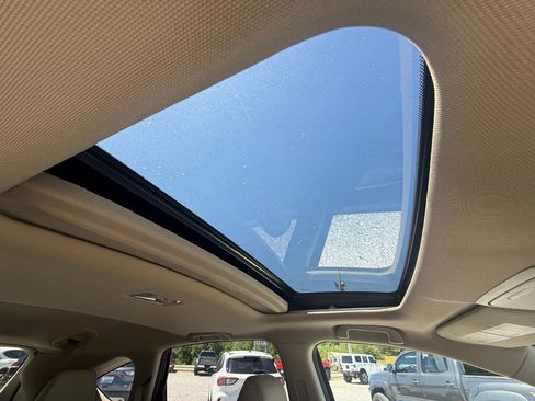 Used 2015 Honda CR-V Touring image 8