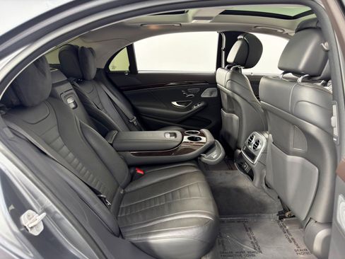 Used 2018 Mercedes-Benz S 560 Sedan image 41