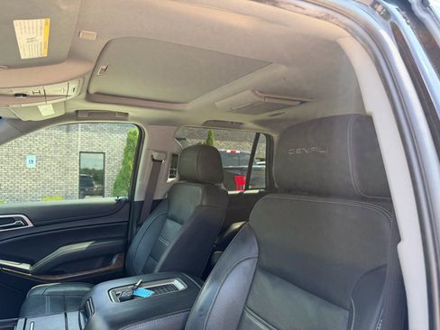 Used 2019 GMC Yukon Denali w/ Open Road Package AWD/4WD image 14