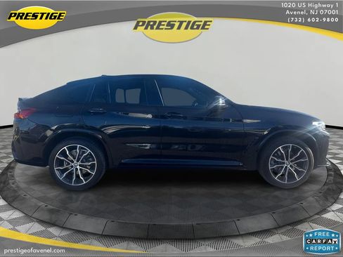 Used 2022 BMW X4 xDrive30i w/ M Sport Package image 4
