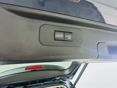 Used 2025 Toyota Grand Highlander AWD image 31