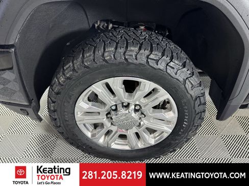 Used 2023 GMC Sierra 2500 Denali w/ Denali Ultimate Package image 30