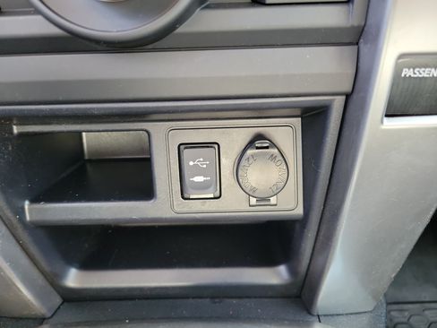 Used 2014 Toyota 4Runner SR5 AWD/4WD image 26