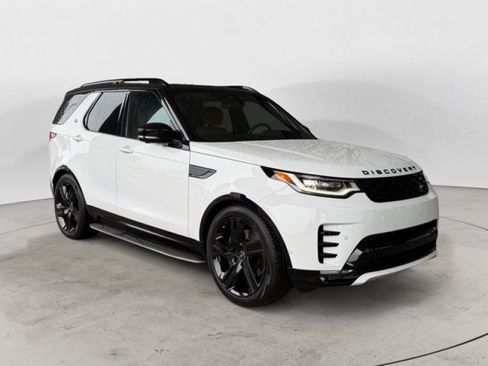 Certified 2025 Land Rover Discovery Dynamic SE AWD/4WD image 2