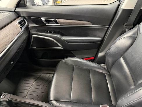 Used 2020 Kia Telluride EX AWD/4WD image 39