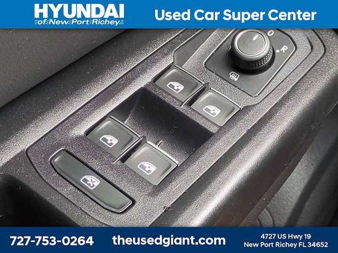 Used 2019 Volkswagen Atlas SEL FWD image 28