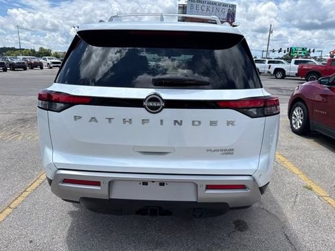 Used 2025 Nissan Pathfinder Platinum AWD/4WD image 10