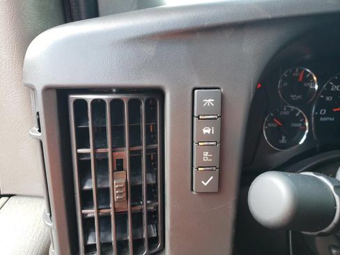 New 2025 Chevrolet Express 2500 w/ Communications Package RWD image 31