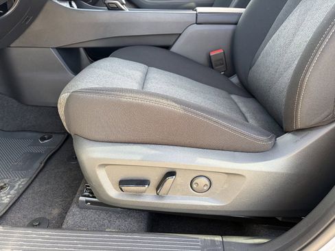 New 2026 Nissan Rogue SV w/ Cold Weather Package FWD image 22