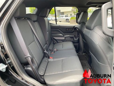 New 2026 Toyota 4Runner TRD Off-Road Premium AWD/4WD image 15