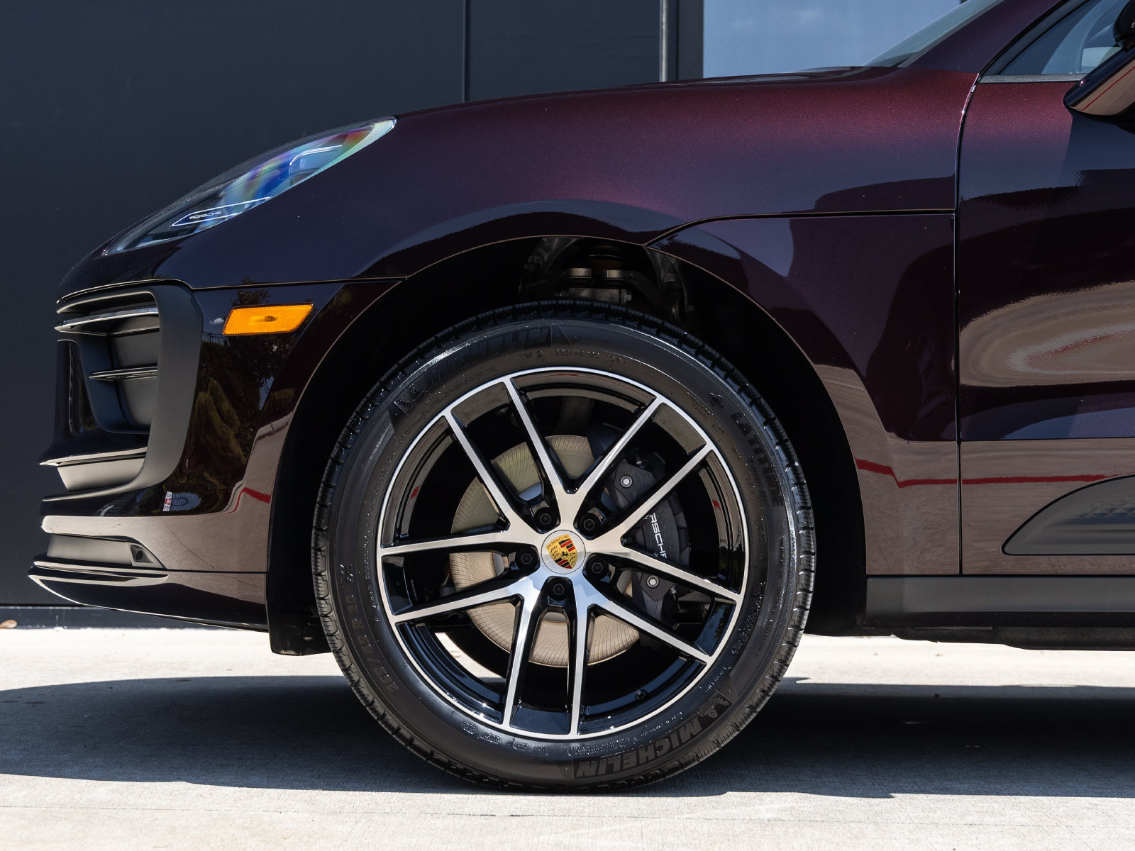 Certified 2026 Porsche Macan AWD/4WD image 13