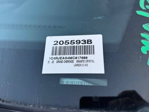 Used 2021 Jeep Grand Cherokee Laredo RWD image 19