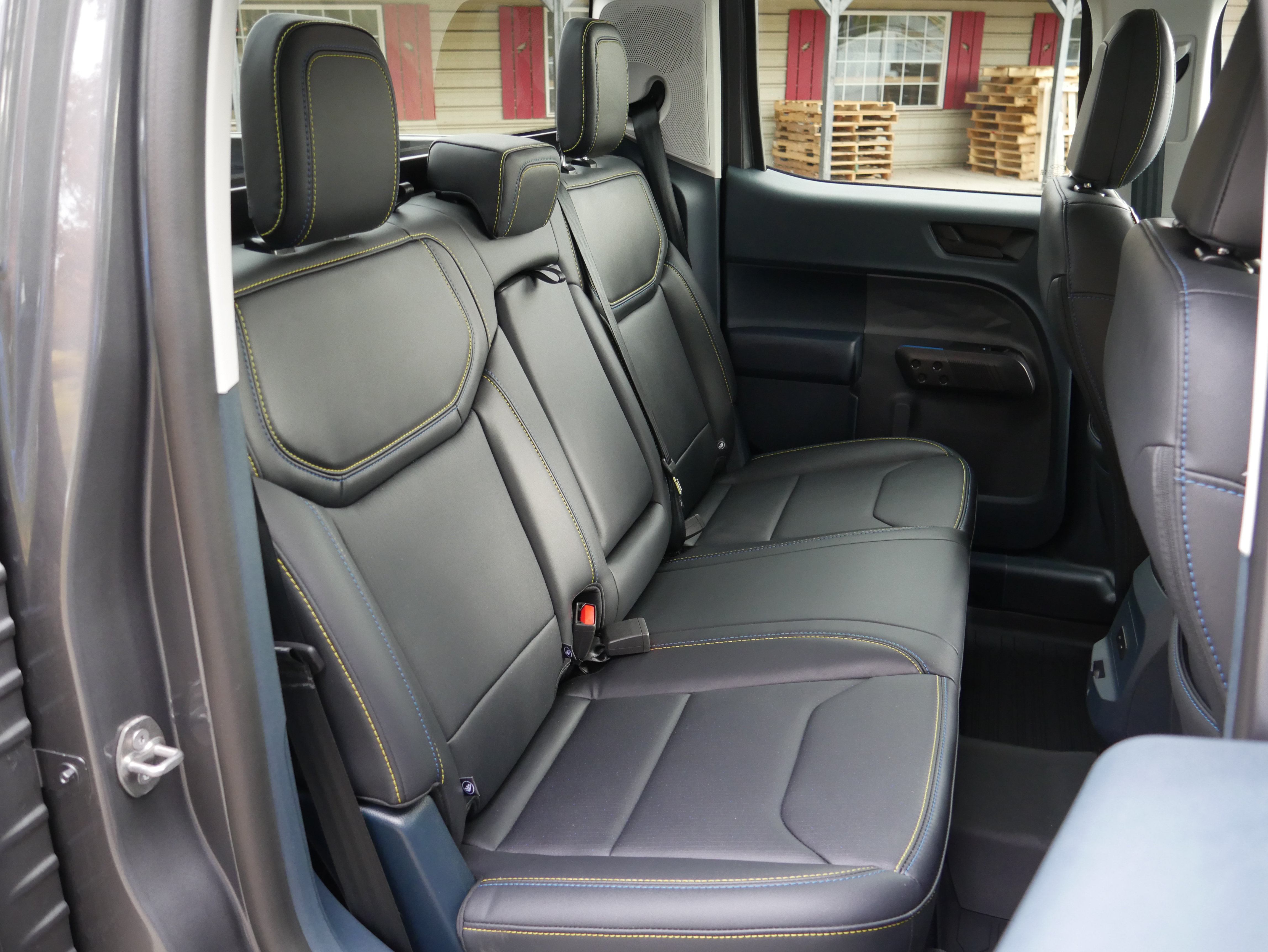Used 2025 Ford Maverick Lobo AWD/4WD image 27