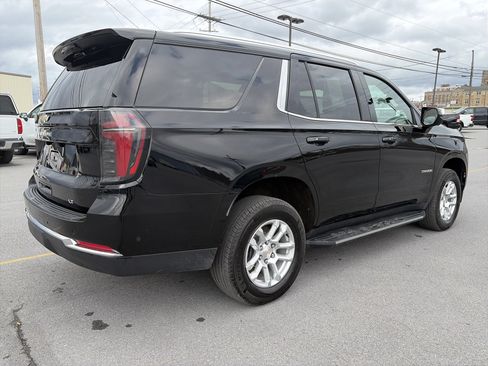 Used 2025 Chevrolet Tahoe LT image 3