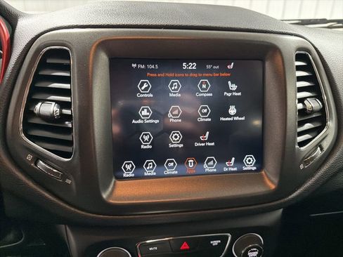 Used 2018 Jeep Compass Trailhawk w/ Leather Interior Group AWD/4WD image 27