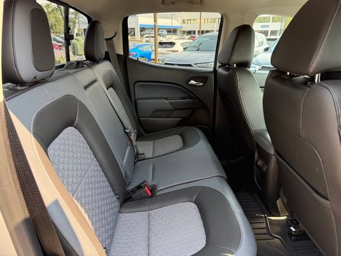 Used 2020 Chevrolet Colorado Z71 AWD/4WD image 19