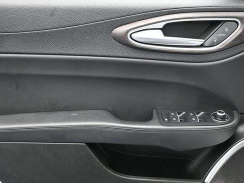 Used 2021 Alfa Romeo Giulia Ti w/ Nero Edizione image 7