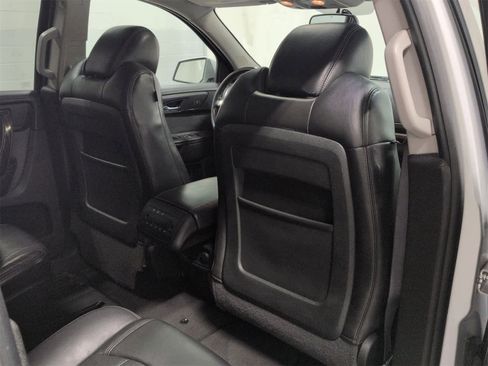 Used 2013 GMC Acadia Denali image 19