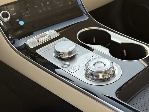 New 2026 Genesis GV70 2.5T AWD/4WD image 7