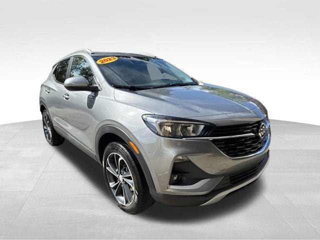 Used 2023 Buick Encore GX Select w/ Safety Package II AWD/4WD image 3