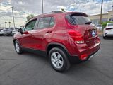 Used 2022 Chevrolet Trax LT w/ LT Convenience Package image 4