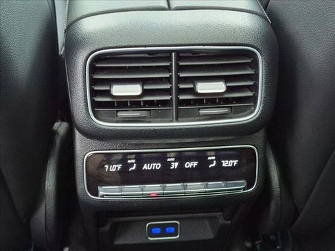 Used 2025 Mercedes-Benz GLS 450 4MATIC image 19