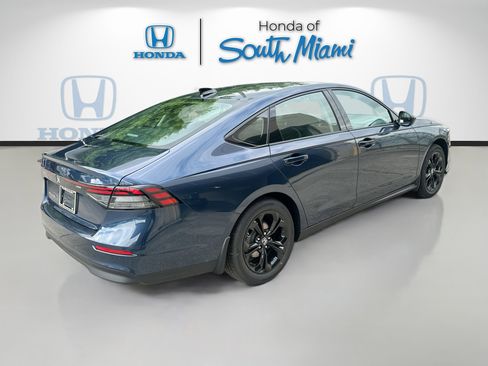 New 2025 Honda Accord SE image 6