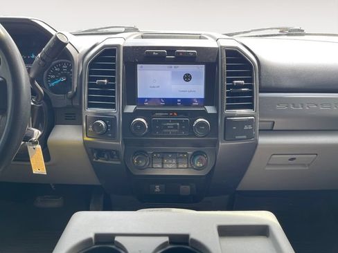 Used 2022 Ford F250 XLT w/ XLT Value Package AWD/4WD image 11