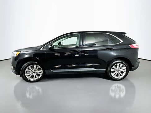 Used 2024 Ford Edge Titanium AWD/4WD image 4