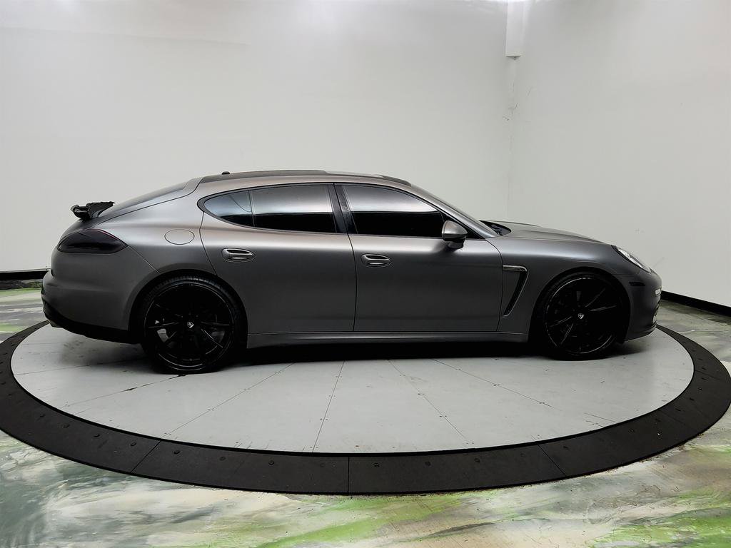 Used 2014 Porsche Panamera 4 AWD/4WD image 4