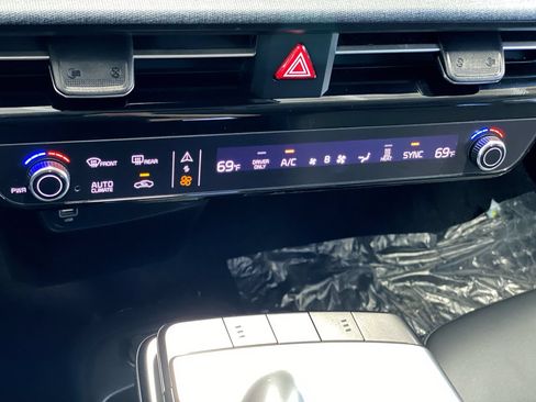 Certified 2024 Kia EV6 Light RWD image 23