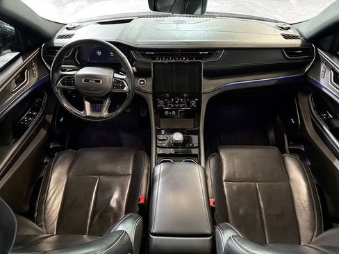 Used 2021 Jeep Grand Cherokee L Overland w/ Advanced Protech Group III image 10