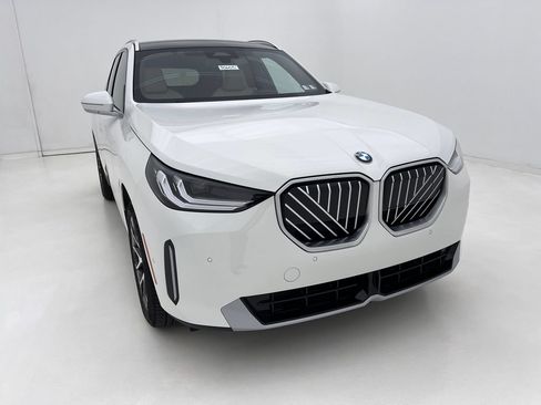 Used 2026 BMW X3 xDrive30i w/ Convenience Package AWD/4WD image 3