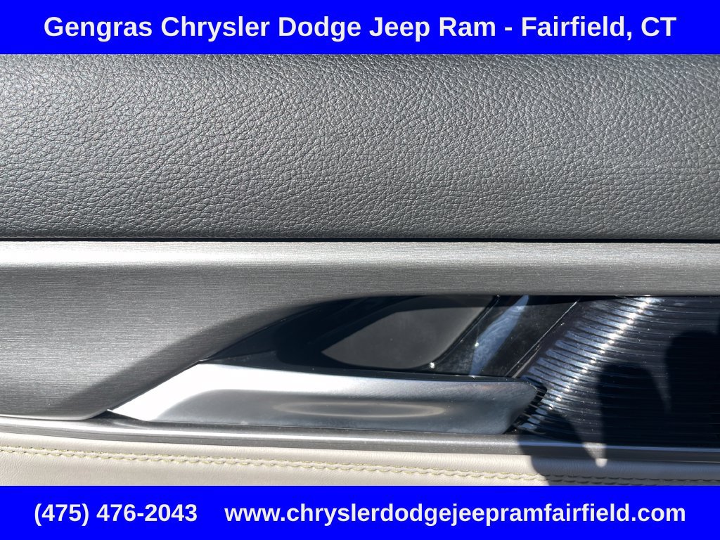 Certified 2025 Jeep Wagoneer Series II AWD/4WD image 42